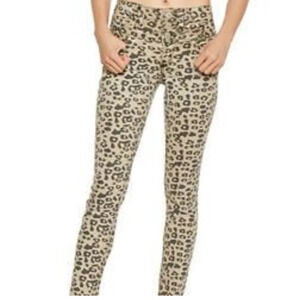 Almost Famous Animal Print Leopard Print Mid Rise Skinny Jeans Size 5  A2